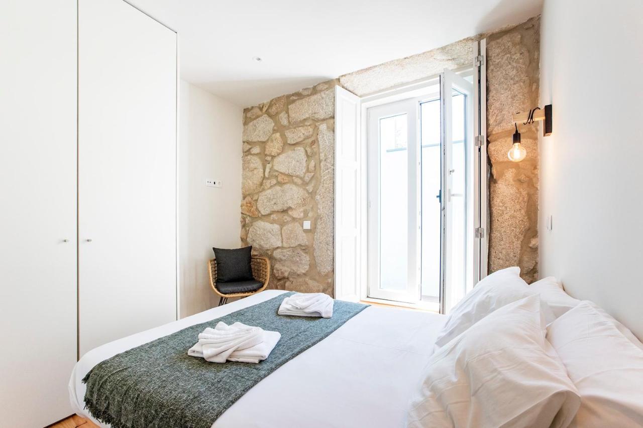 Central Studio W/ Pool, Ac & Patio By Lovelystay Porto Zewnętrze zdjęcie