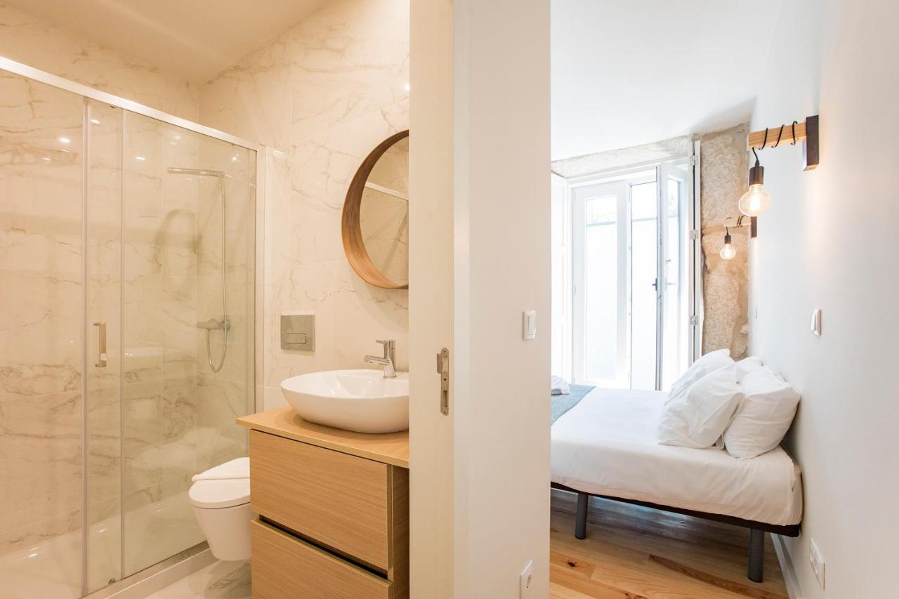 Central Studio W/ Pool, Ac & Patio By Lovelystay Porto Zewnętrze zdjęcie